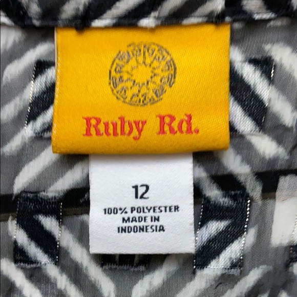 Ruby Rd Printed Blouse - Picture 3 of 3